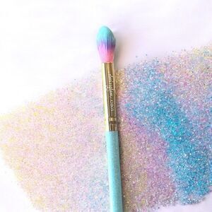 SLMISSGLAM OB05 Rainbow Eye Brush NWOB 1 ct New In Package